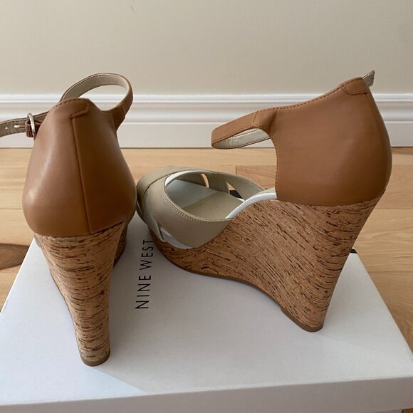 New Nine West Wedges Sandals - Picture 2 of 4